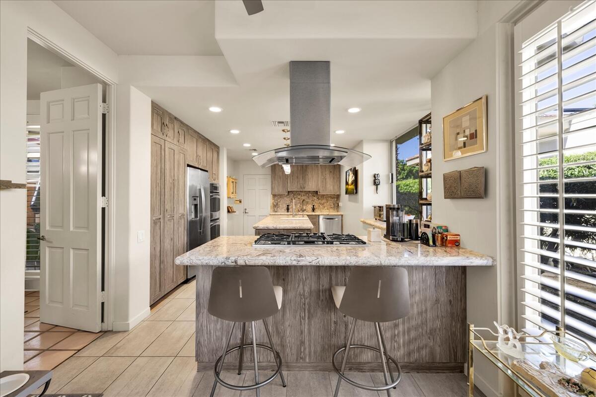 75467 Riviera Drive Indian Wells, CA 92210 - Photo 10 of 40 75467 Riviera kitchen
