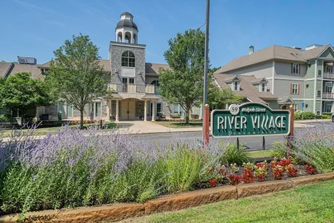 $579,000 | 59 Walpole Street, Unit 210, Canton, MA 02021