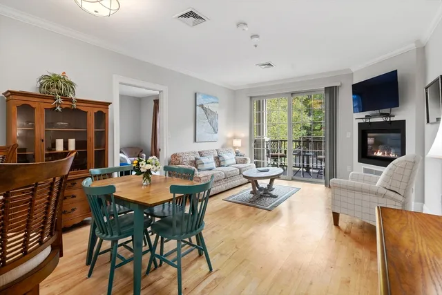 $579,000 | 59 Walpole Street, Unit 210, Canton, MA 02021