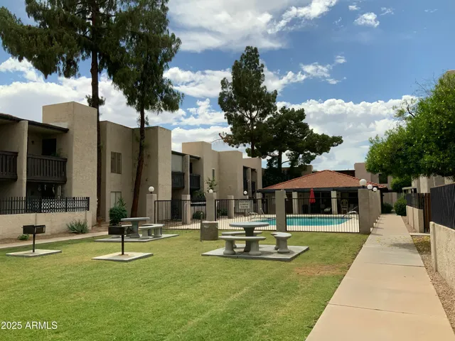 $1,200 | 1927 East Hampton Avenue, Unit 260, Mesa, AZ 85204