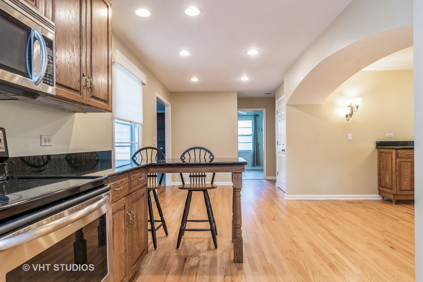 1213 Cardinal Lane Naperville, IL 60540 - Photo 4 of 21
