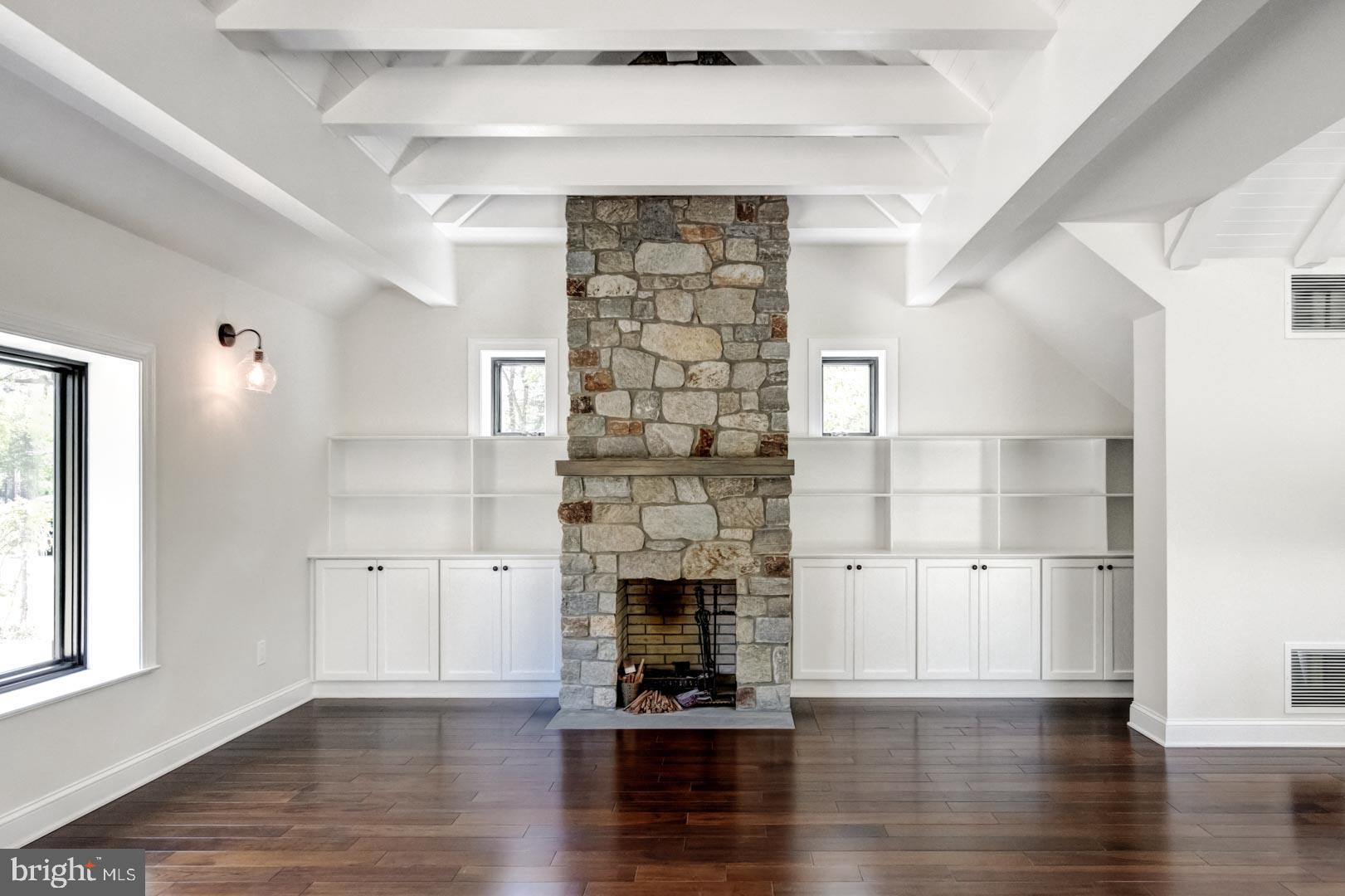 401 East Mill Road Flourtown, PA 19031 - Photo 4 of 39 great room