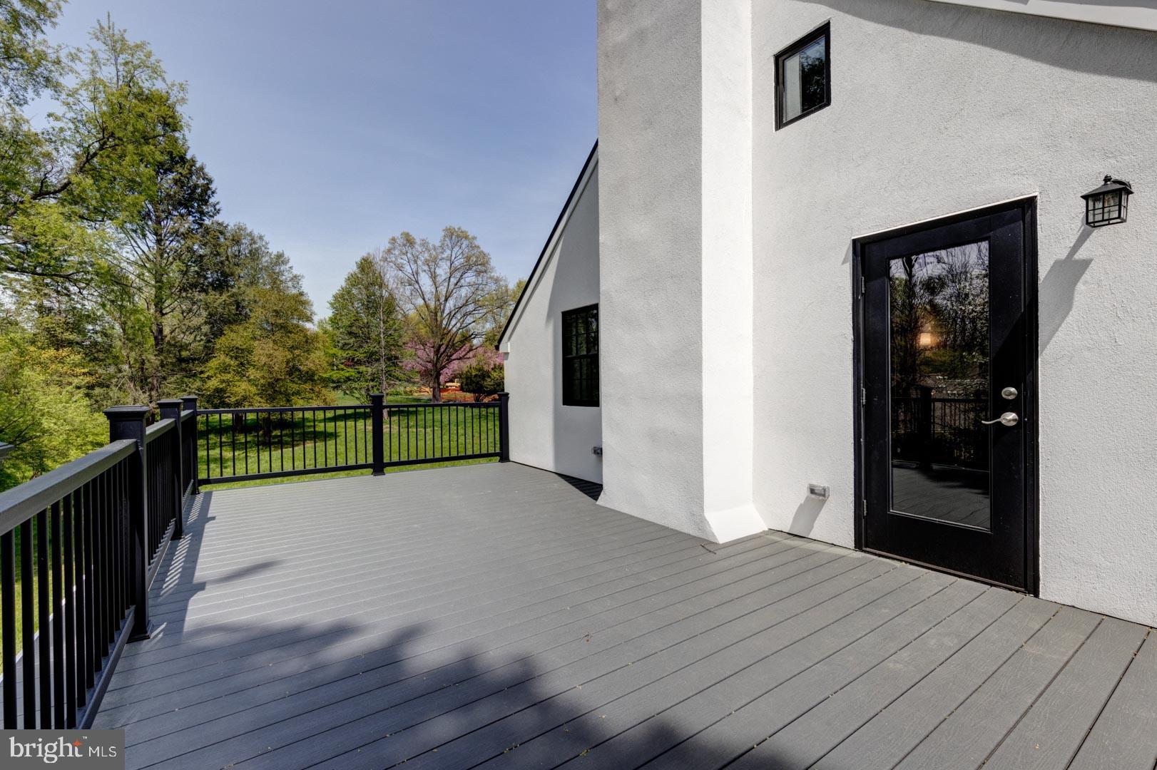 401 East Mill Road Flourtown, PA 19031 - Photo 37 of 39 primary bed deck