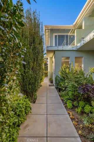 $6,500 | 372 Locust Street, Laguna Beach, CA 92651