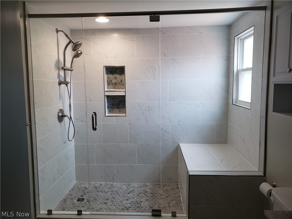 4082 Wilmington Road Cleveland, OH 44121 - Photo 24 of 35 Custom-Built Shower 2nd Level Bath