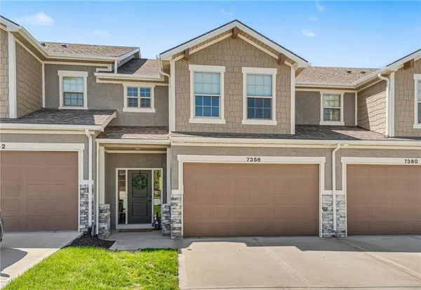 $304,900 | 7356 Aaron Street, Unit 26B, Parkville, MO 64152