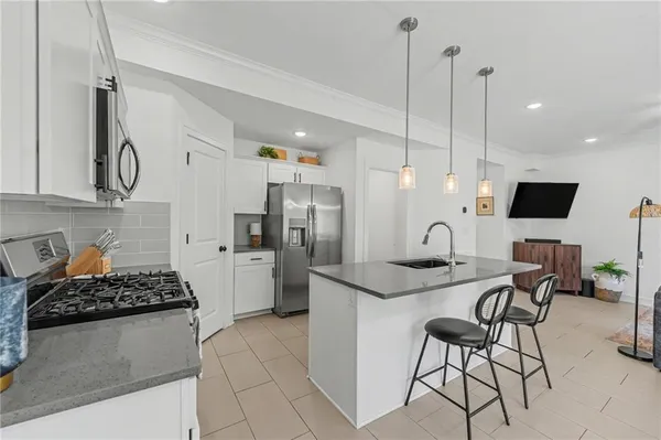 $304,900 | 7356 Aaron Street, Unit 26B, Parkville, MO 64152