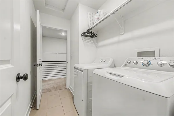 $304,900 | 7356 Aaron Street, Unit 26B, Parkville, MO 64152