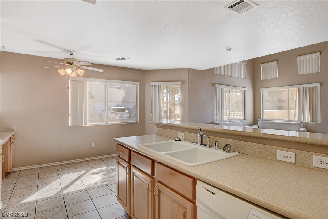 913 Intrigue Las Vegas, NV 89128 - Photo 13 of 37