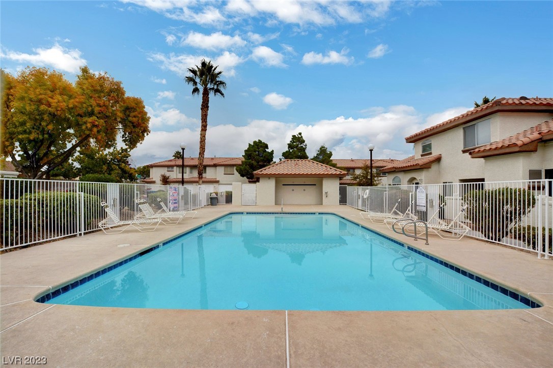 913 Intrigue Las Vegas, NV 89128 - Photo 35 of 37