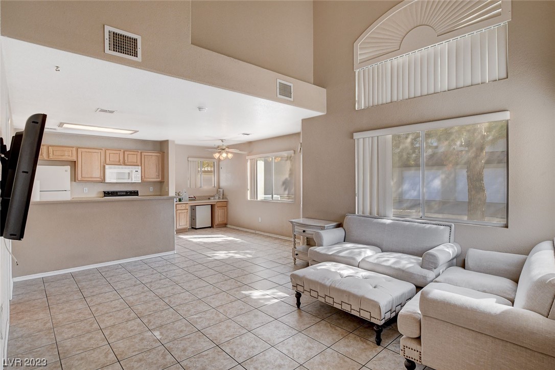 913 Intrigue Las Vegas, NV 89128 - Photo 4 of 37