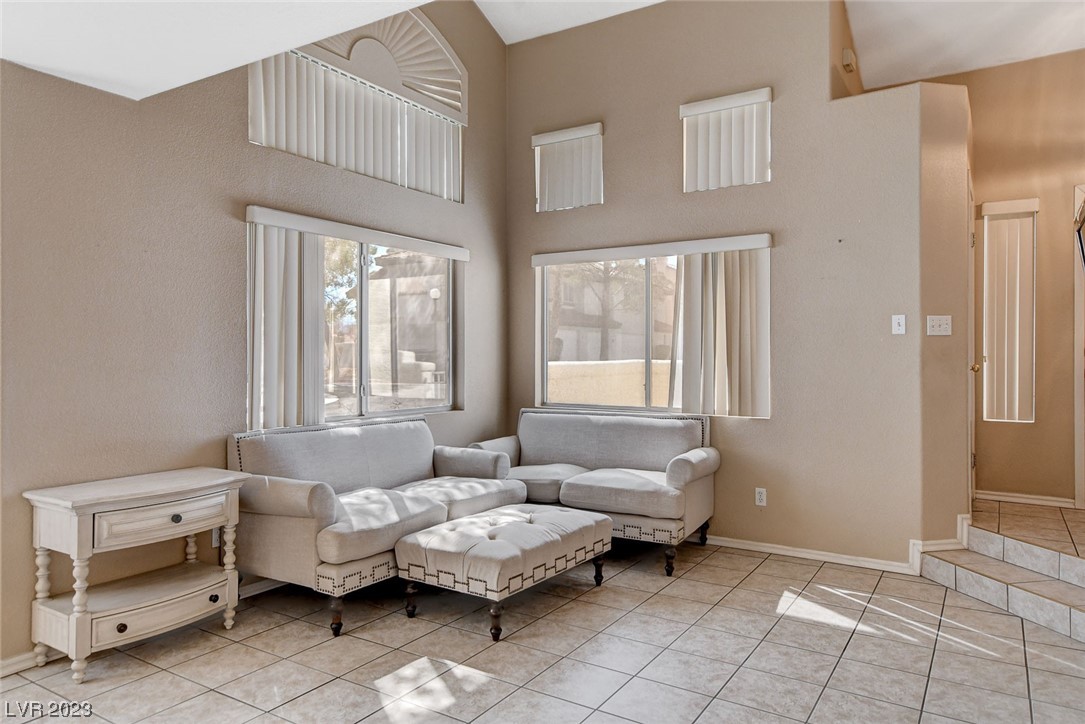 913 Intrigue Las Vegas, NV 89128 - Photo 5 of 37