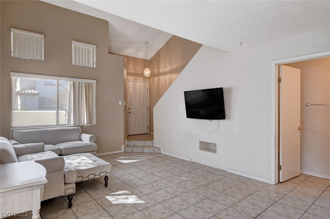 913 Intrigue Las Vegas, NV 89128 - Photo 6 of 37