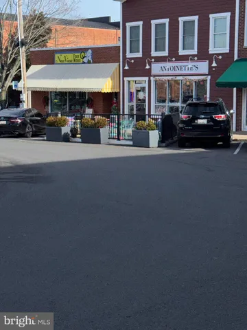 a car parked in front of a building