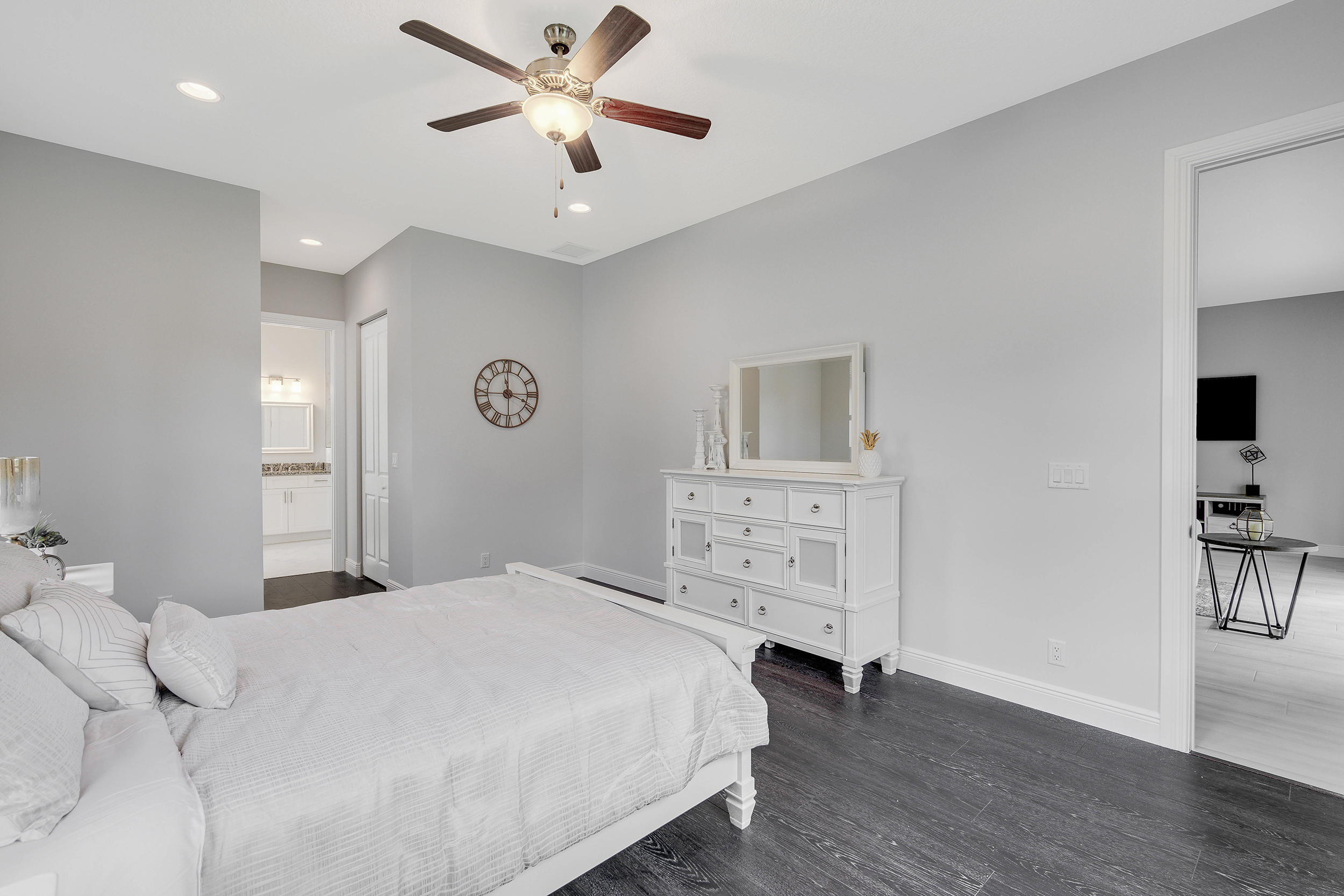 18724 42nd Road North Loxahatchee, FL 33470 - Photo 10 of 17 2049 bridgehampton terrace (13) TV blac