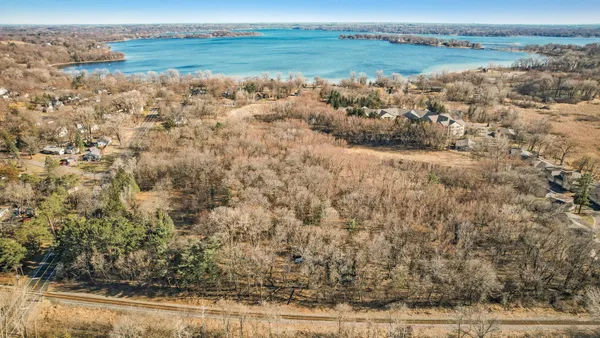 $1,395,000 | 5285 Northwest Avenue, White Bear Lake, MN 55110