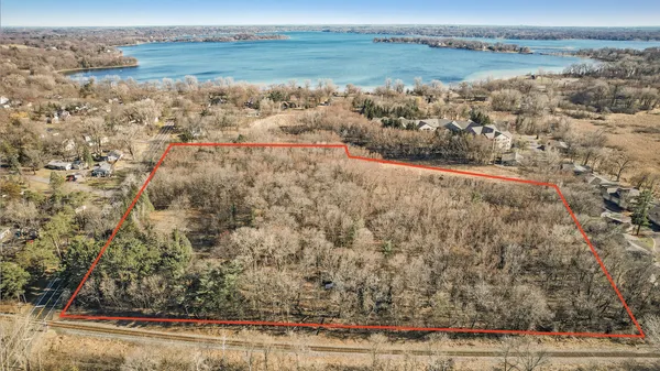 $1,395,000 | 5285 Northwest Avenue, White Bear Lake, MN 55110