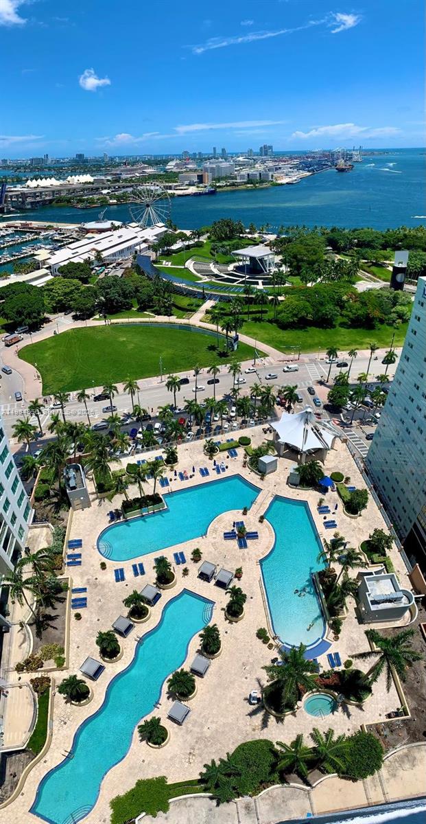 253 Northeast 2nd Street, Unit 2703 Miami, FL 33132 - Photo 31 of 33 a view of a city
