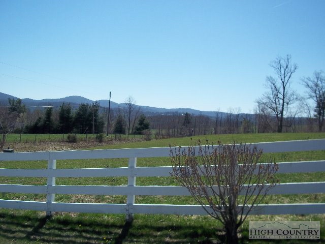 113 Chestnut Grove Church Road Sparta, NC 28675 - Photo 10 of 24 Gallery Image 10