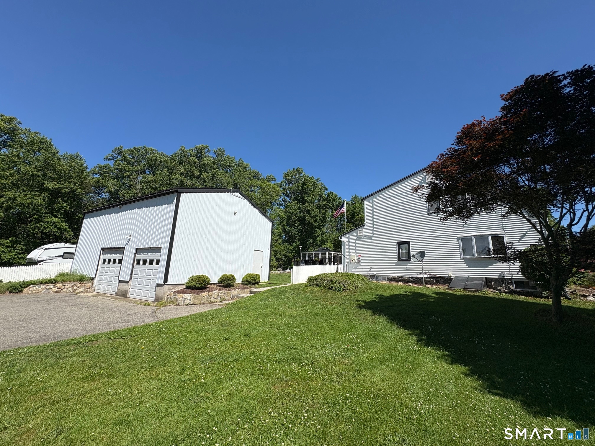 324 Wheelers Farm Road Milford, CT 06461 - Photo 10 of 37