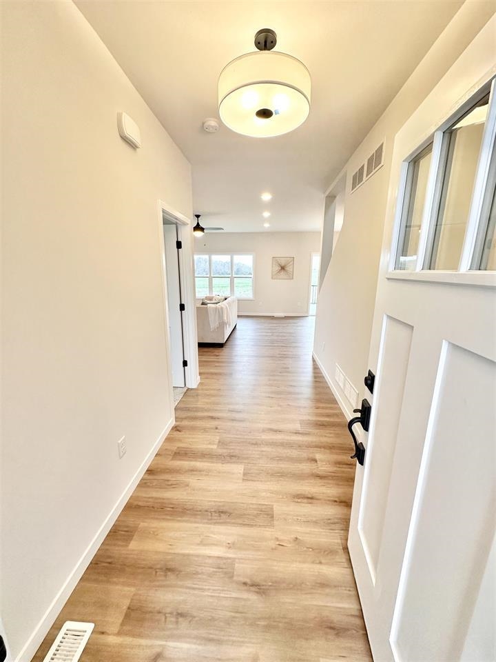 47 Blarney Stone Albany, WI 53502 - Photo 3 of 37