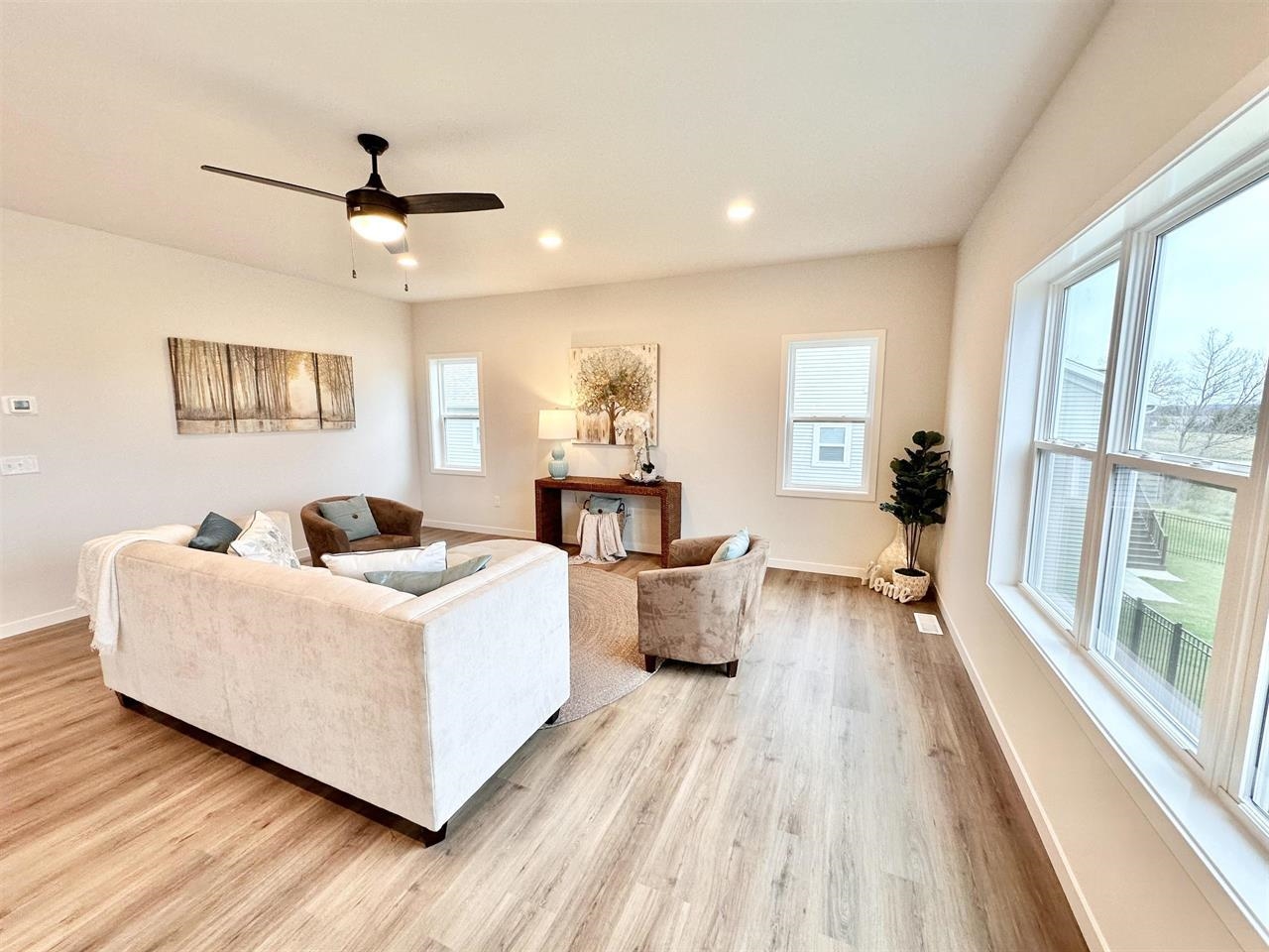 47 Blarney Stone Albany, WI 53502 - Photo 8 of 37