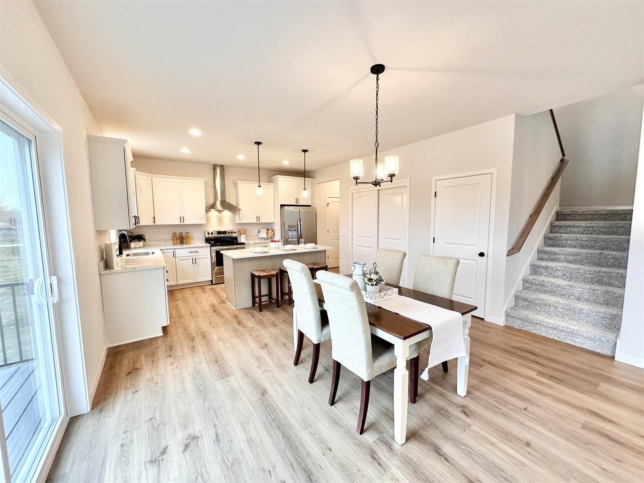 47 Blarney Stone Albany, WI 53502 - Photo 10 of 37