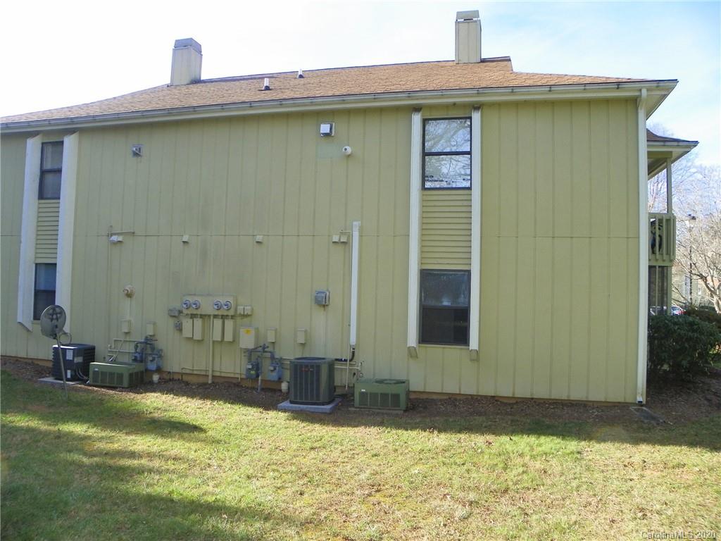 110 Heywood Road, Unit 12A Arden, NC 28704 - Photo 3 of 27 Gallery Image 3