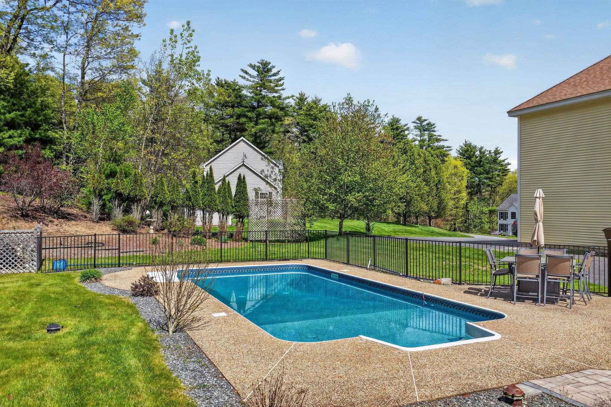 5 Cobblestone Road Pelham, NH 03076 - Photo 56 of 60