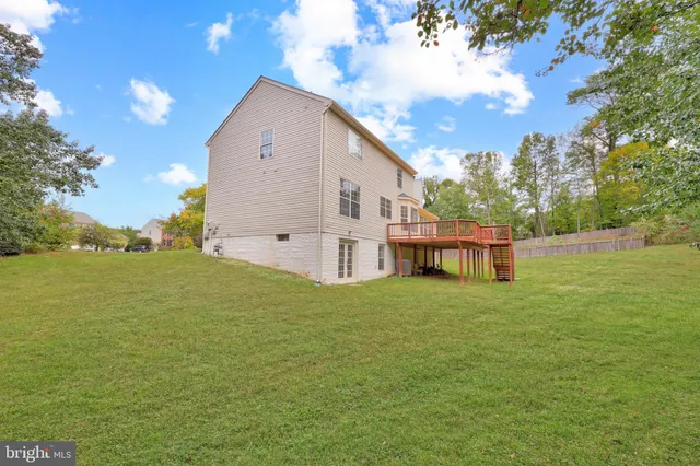 $3,350 | 18865 Crossroads Court, Triangle, VA 22172