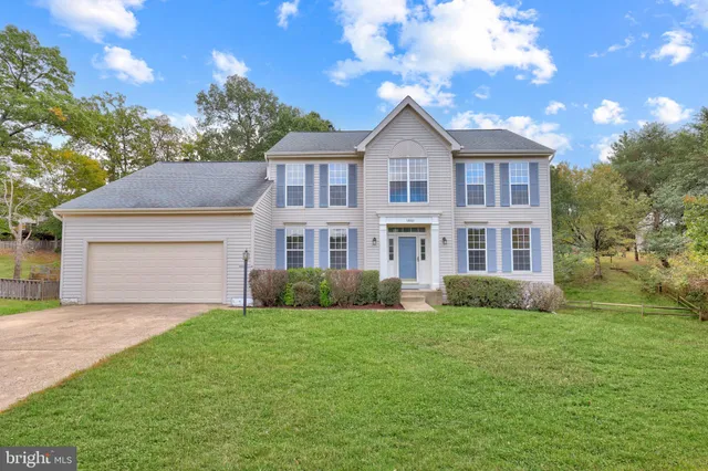 $3,350 | 18865 Crossroads Court, Triangle, VA 22172