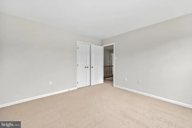 $3,350 | 18865 Crossroads Court, Triangle, VA 22172