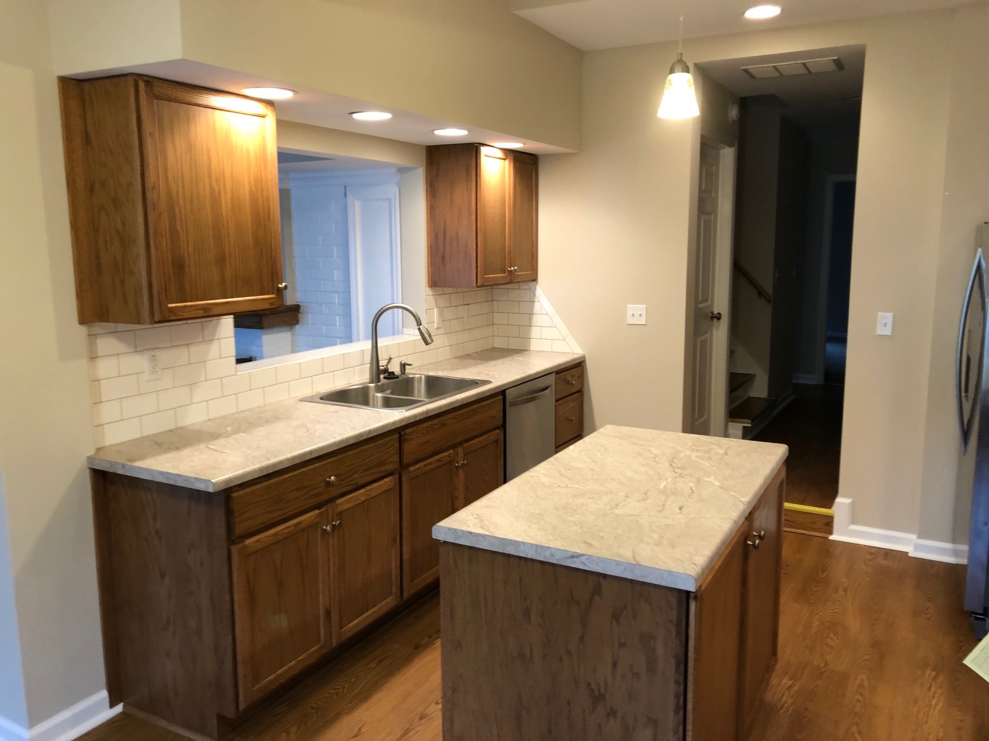 315 Fulton Avenue Rochester, IN 46975 - Photo 2 of 12