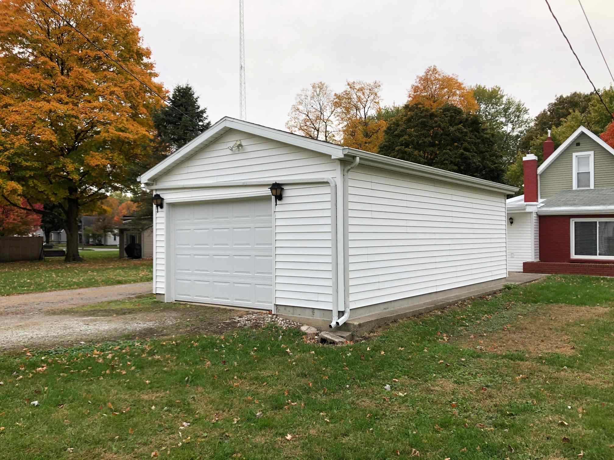 315 Fulton Avenue Rochester, IN 46975 - Photo 12 of 12