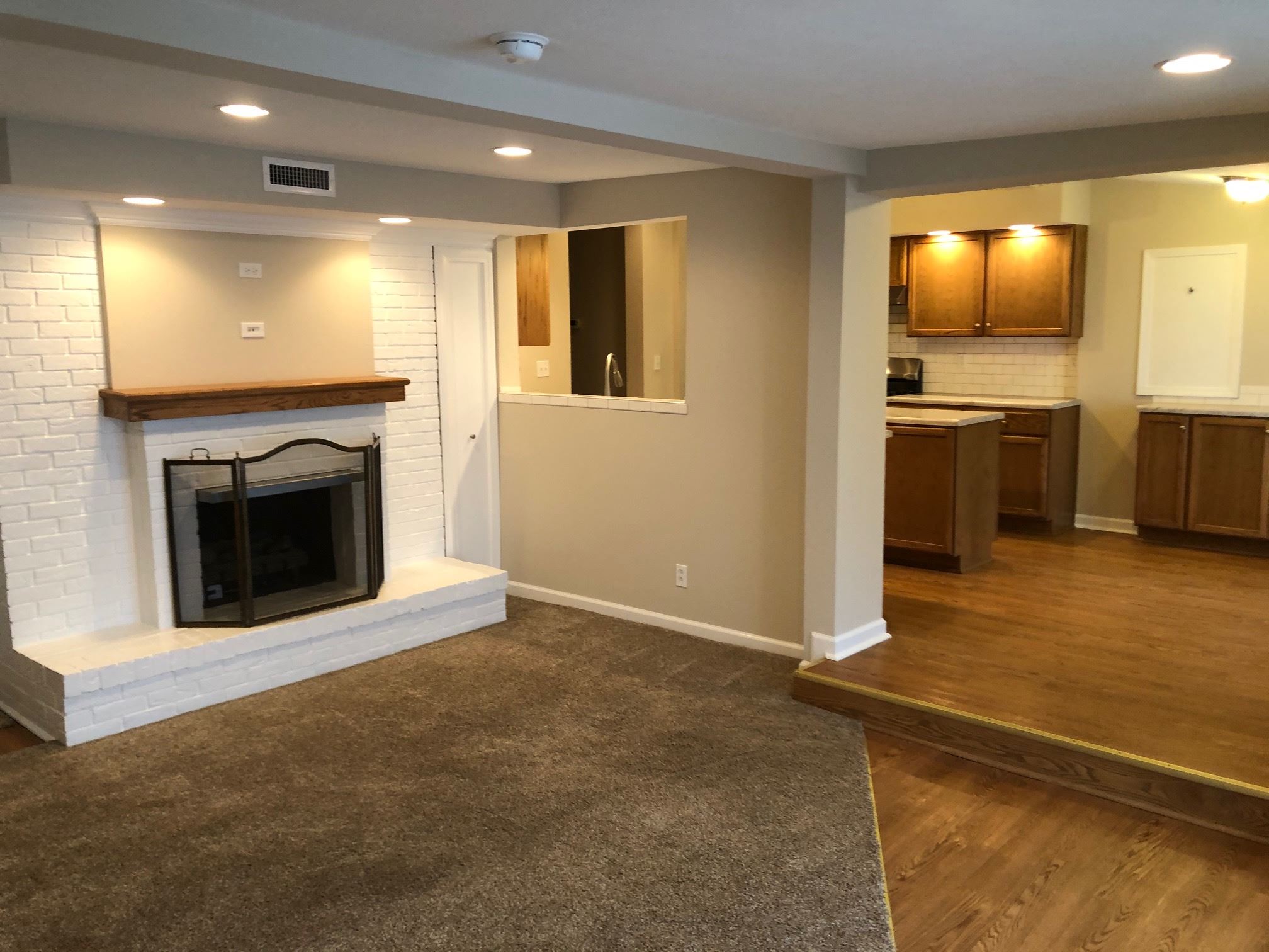 315 Fulton Avenue Rochester, IN 46975 - Photo 4 of 12