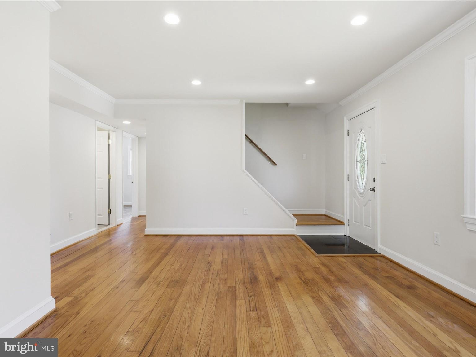 6003 Rixey Drive Alexandria, VA 22303 - Photo 9 of 37 Stairs to 2nd level - hallway to 2 br's & full ba