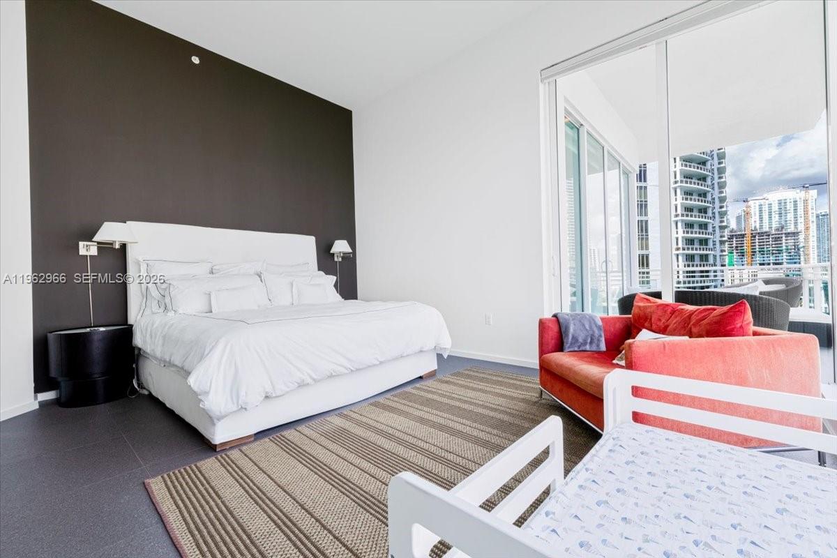 900 Brickell Key Boulevard, Unit 1101 Miami, FL 33131 - Photo 25 of 38