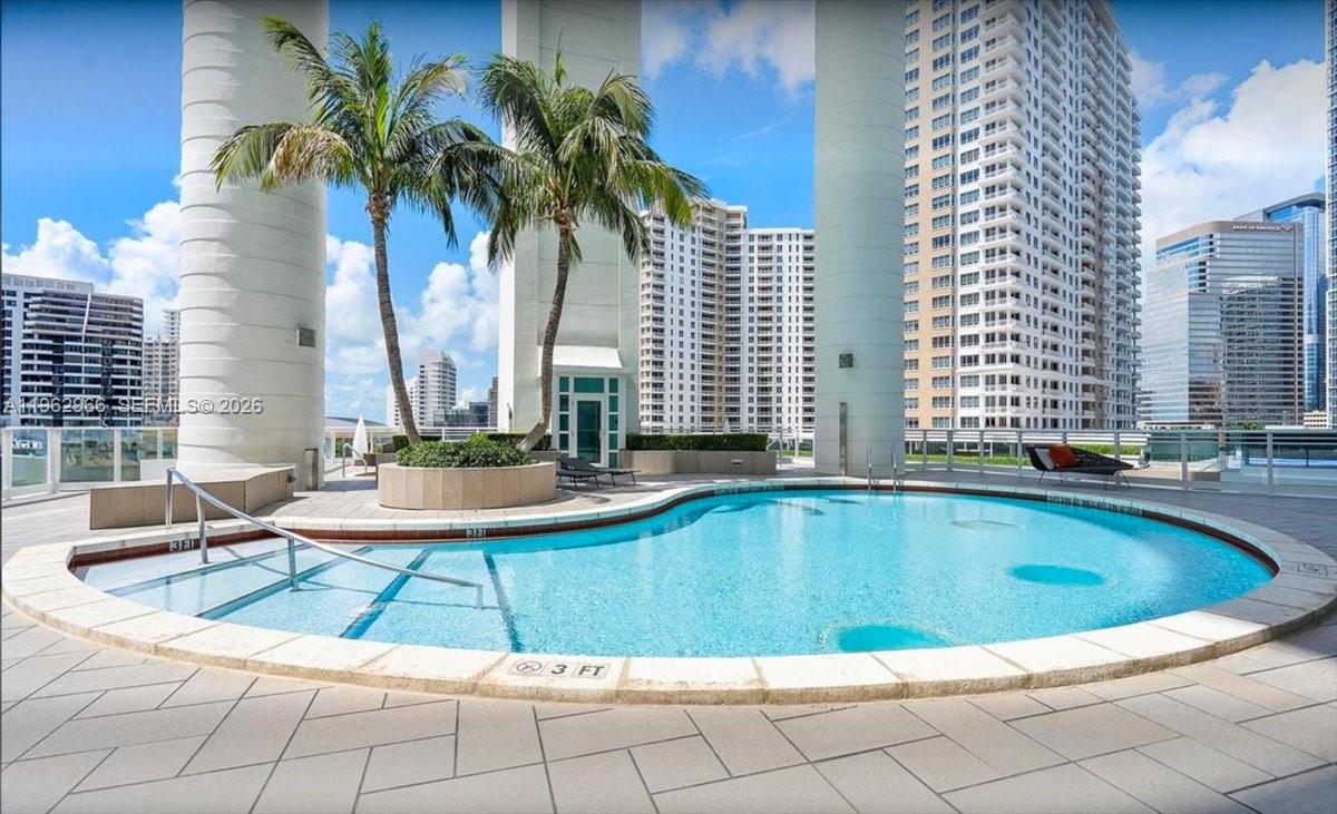 900 Brickell Key Boulevard, Unit 1101 Miami, FL 33131 - Photo 34 of 38