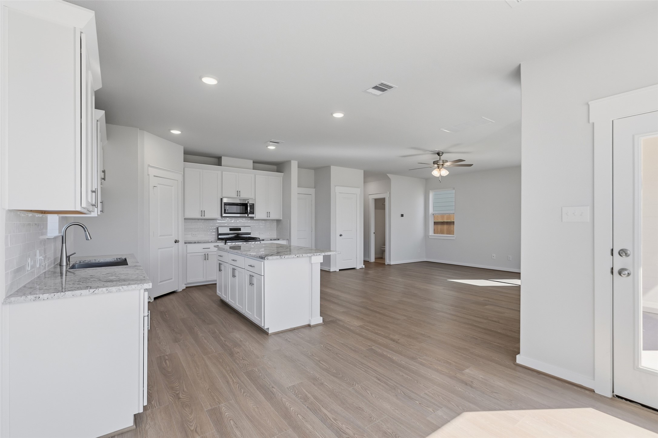 4442 Azalea Blossom Road Pinehurst, TX 77362 - Photo 20 of 38