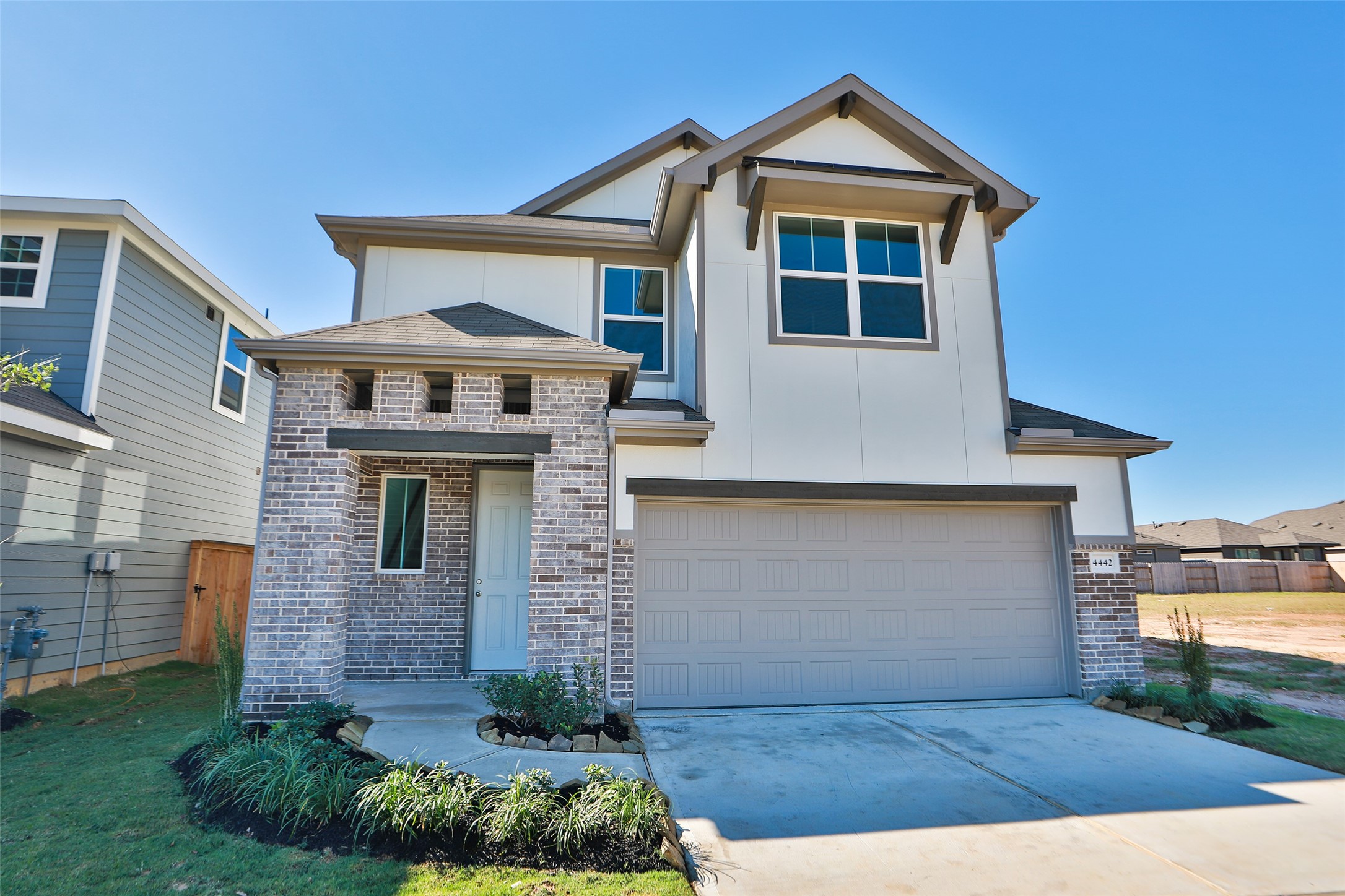 4442 Azalea Blossom Road Pinehurst, TX 77362 - Photo 2 of 38