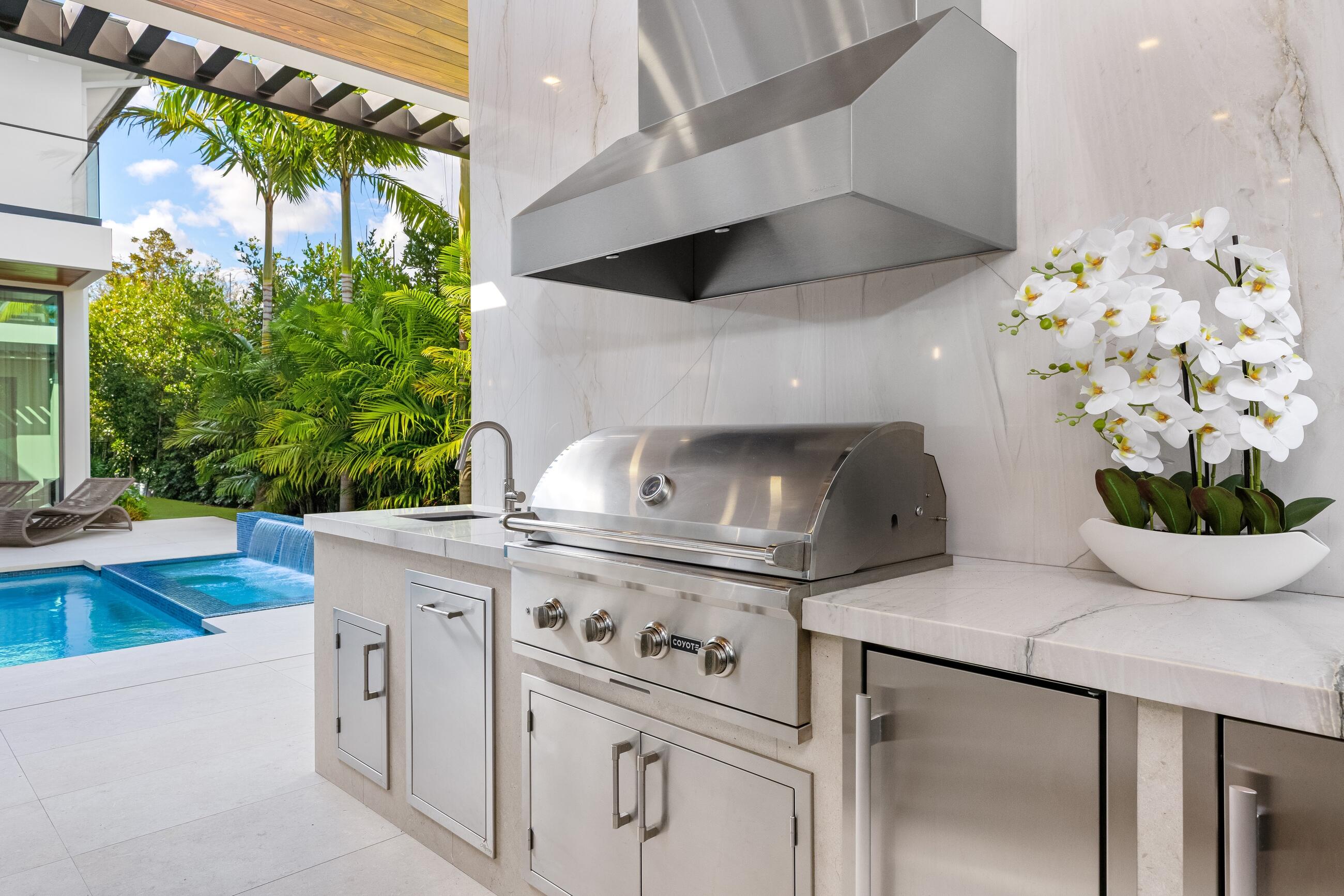 2498 Queen Palm Road Boca Raton, FL 33432 - Photo 25 of 80 Summer kitchen