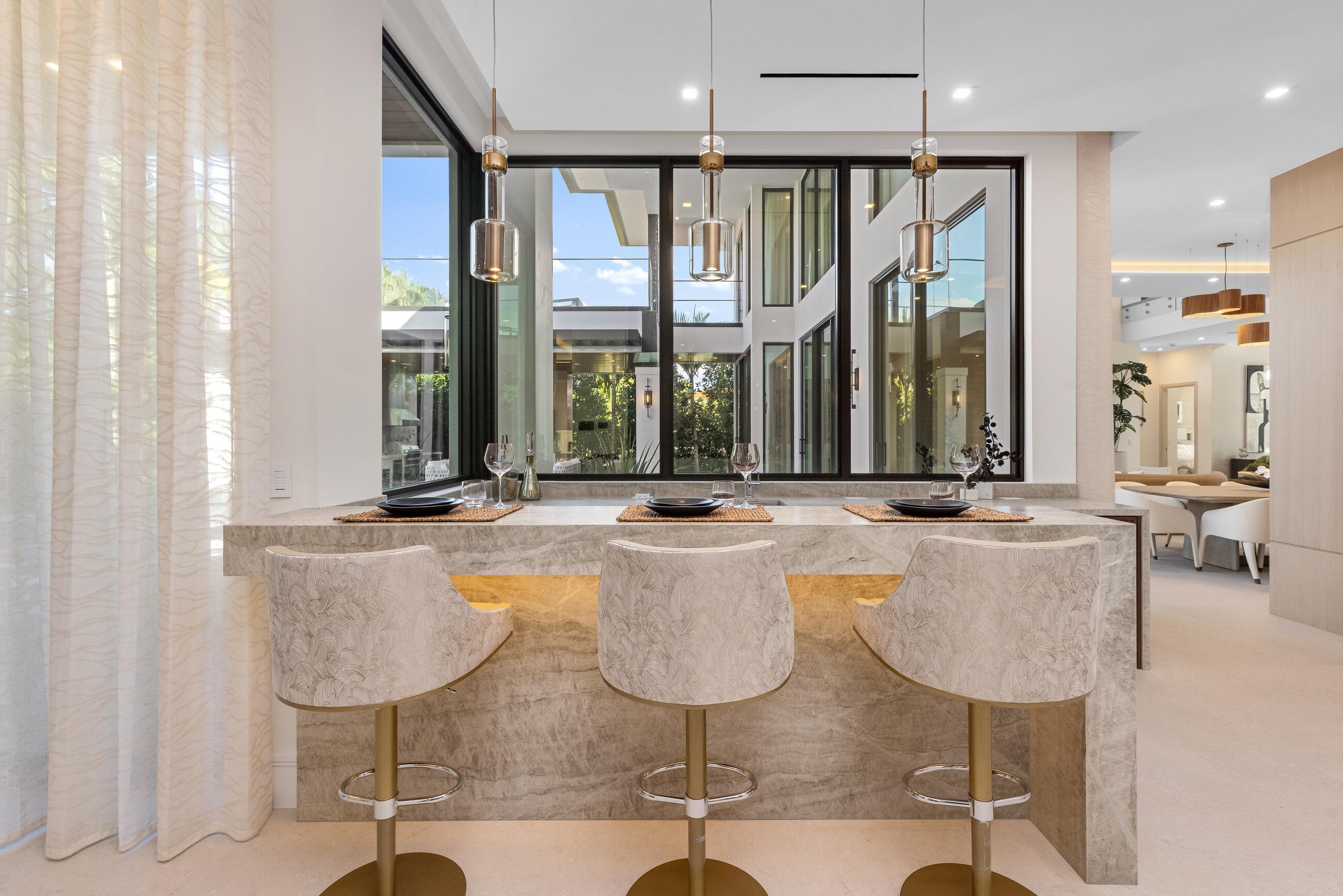 2498 Queen Palm Road Boca Raton, FL 33432 - Photo 37 of 80 Bar area