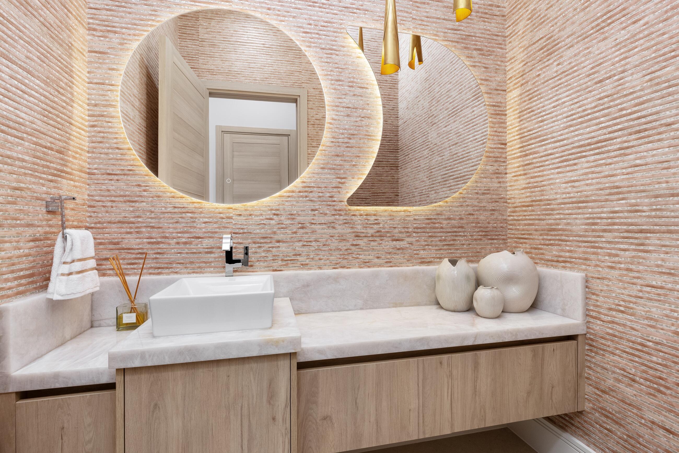 2498 Queen Palm Road Boca Raton, FL 33432 - Photo 41 of 80 Powder room