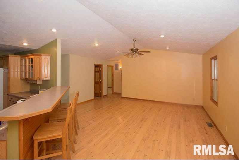 16 Drury Road Carbondale, IL 62902 - Photo 4 of 17 Gallery Image 4