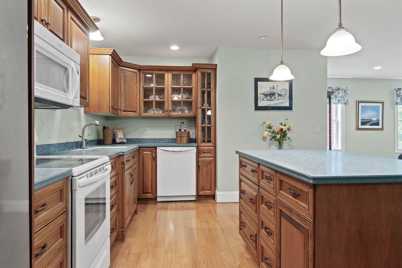 330 Main Street, Unit 4 Cumberland, ME 04021 - Photo 19 of 45 20260714KJ-72024