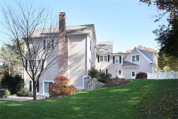 26 Revolutionary Road Concord, MA 01742 - Photo 3 of 20