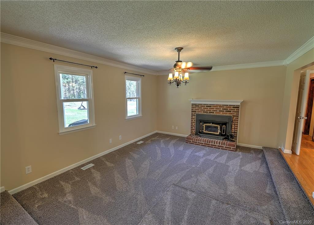 3975 Popular Street Newton, NC 28658 - Photo 11 of 41 Gallery Image 11
