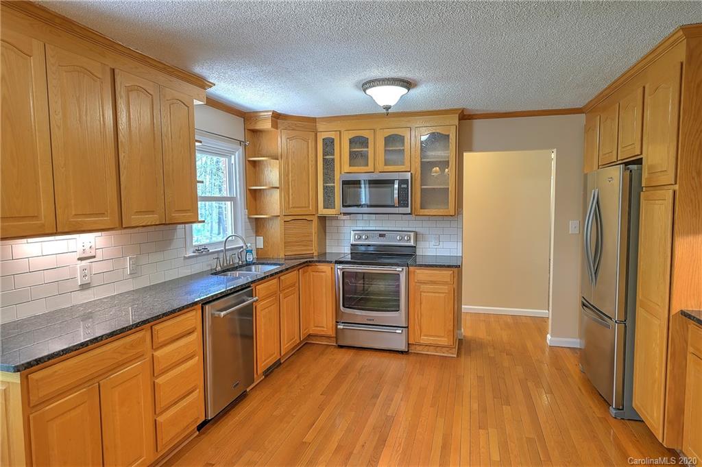 3975 Popular Street Newton, NC 28658 - Photo 12 of 41 Gallery Image 12