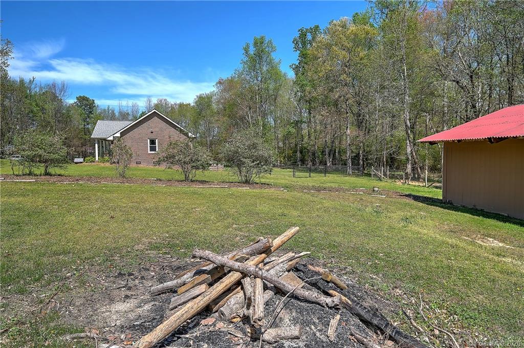 3975 Popular Street Newton, NC 28658 - Photo 37 of 41 Gallery Image 37