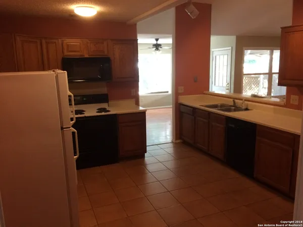 $1,750 | 2601 Cedar Lane, Schertz, TX 78154